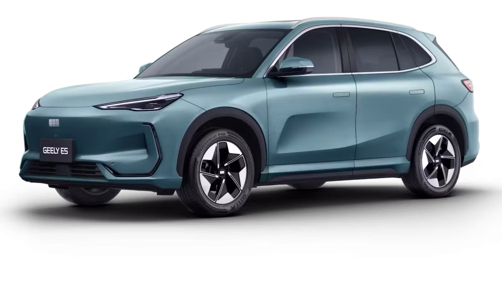 1761222525-geely-car-4
