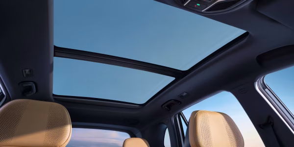 1766546010-interior-panoramic-sky-view